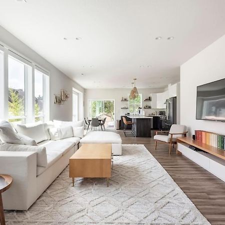 Comfy Family Home, Walkable Neighborhood + Patio! Portland Kültér fotó