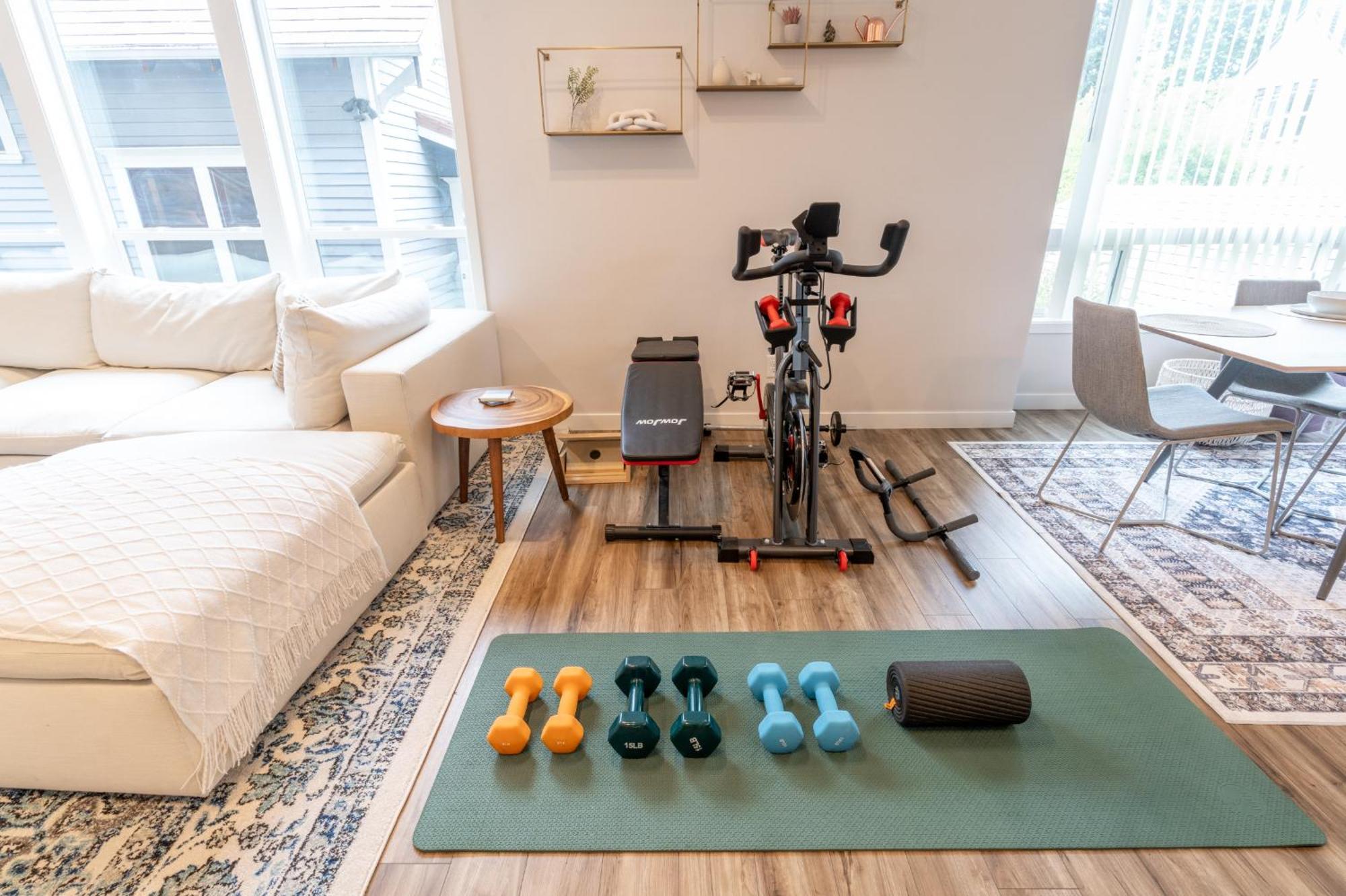 Comfy Family Home, Walkable Neighborhood + Patio! Portland Kültér fotó