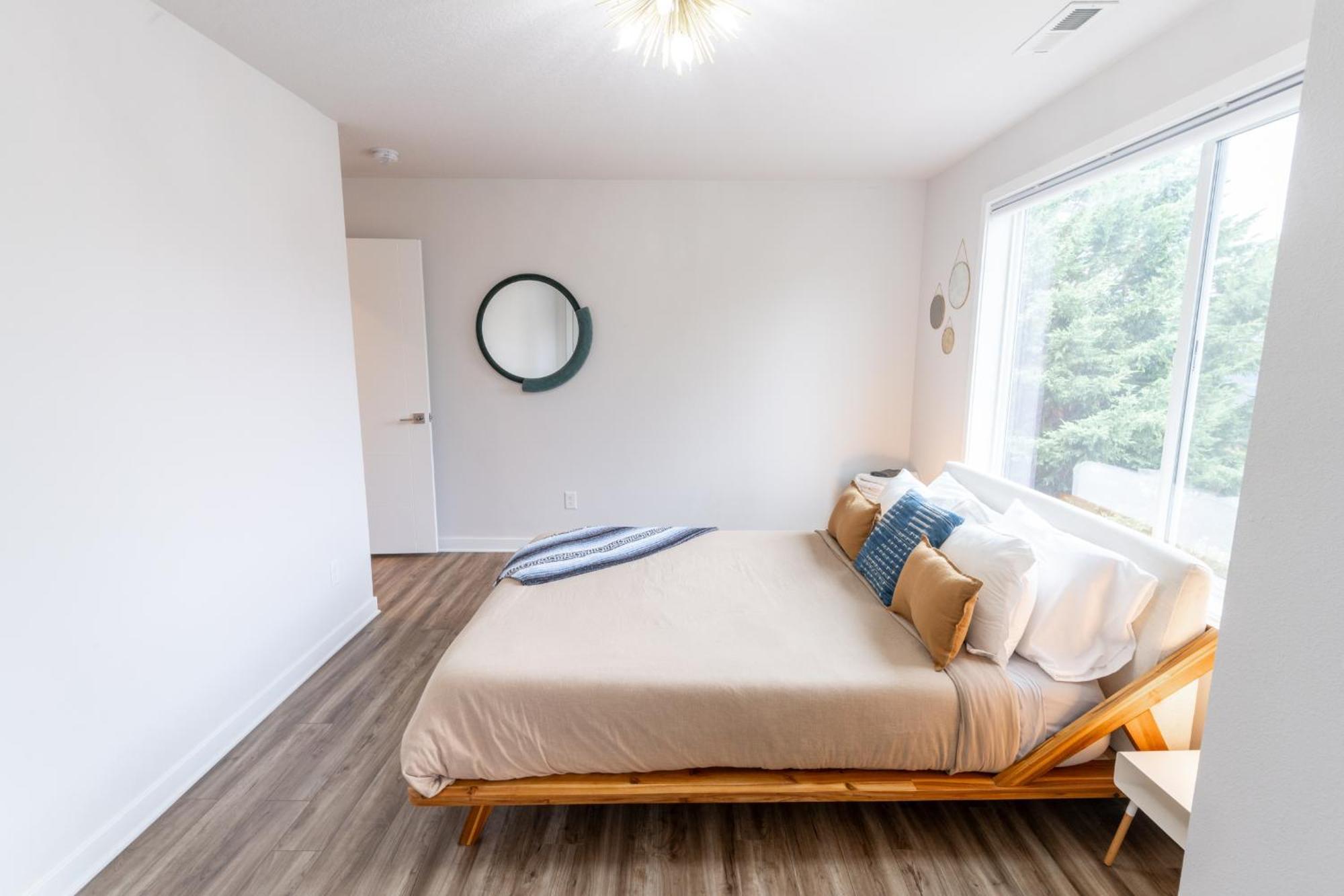 Comfy Family Home, Walkable Neighborhood + Patio! Portland Kültér fotó